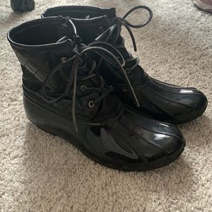 Duck boots/rain boots
